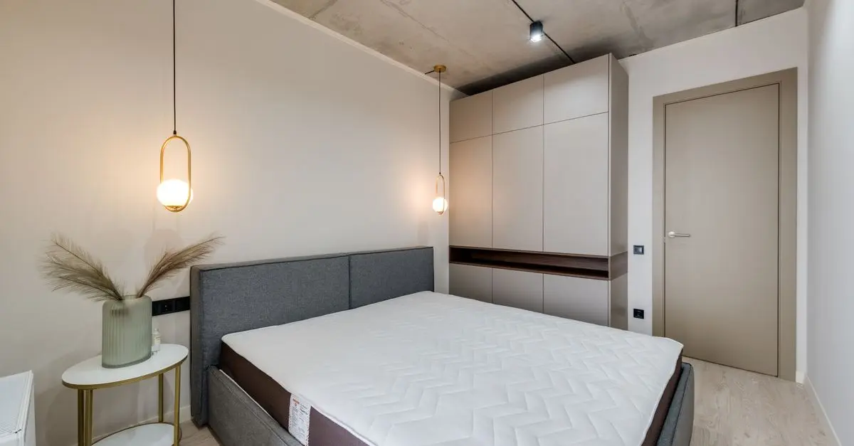 Les meilleures options de rangement sous lit pour gagner de l'espace