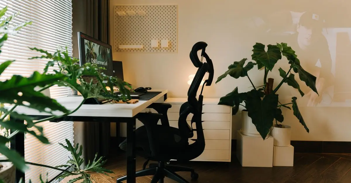 Mobilier Malin : 5 Astuces pour Aménager un Bureau à Domicile Efficace