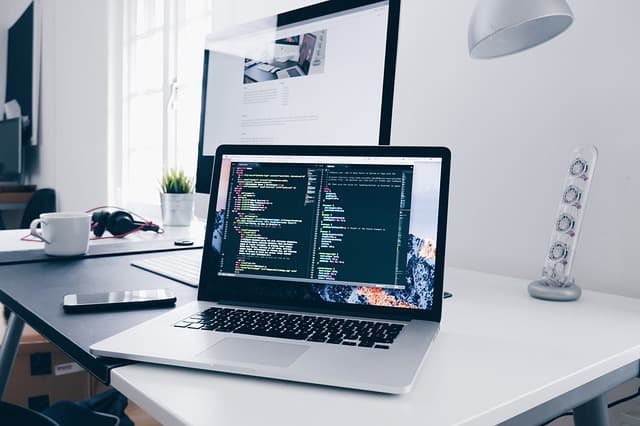 Comment choisir un mobilier ergonomique pour votre bureau